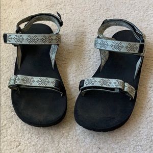 Women’s Source hiking sandals